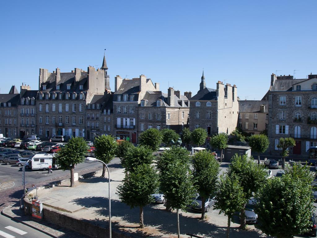 Le Medieval - Hotel Le Challonge Динан Екстериор снимка